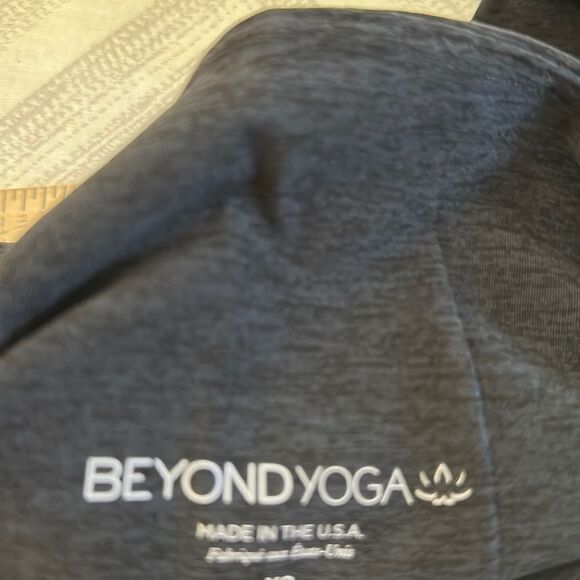 Beyond Yoga Spacedye Tri-Panel High Waisted Midi Leggings in Grey & Blue - Picture 5 of 6